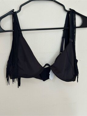iHeartRaves Black Fringe Bralette Festival Rave Top Size Medium NWOT